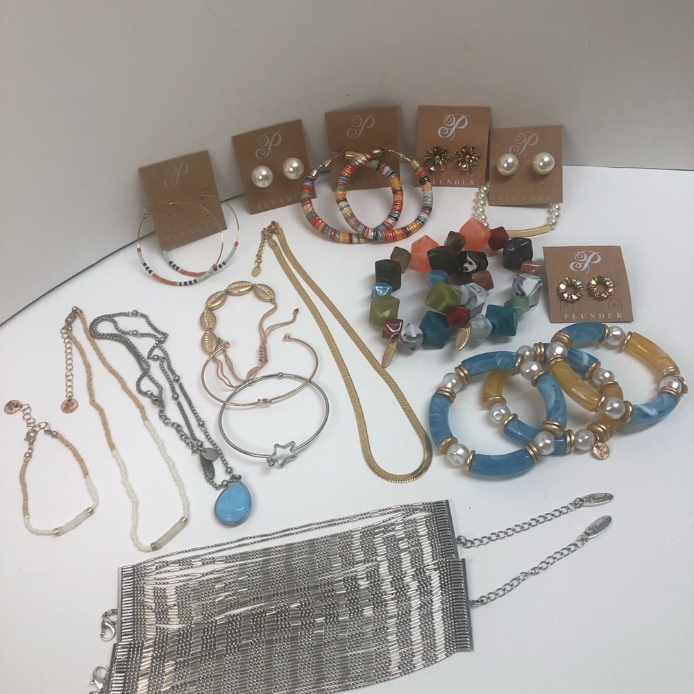 Plunder Jewelry Bundle 21 Piece Resellers Bundle - Picture 5 of 5